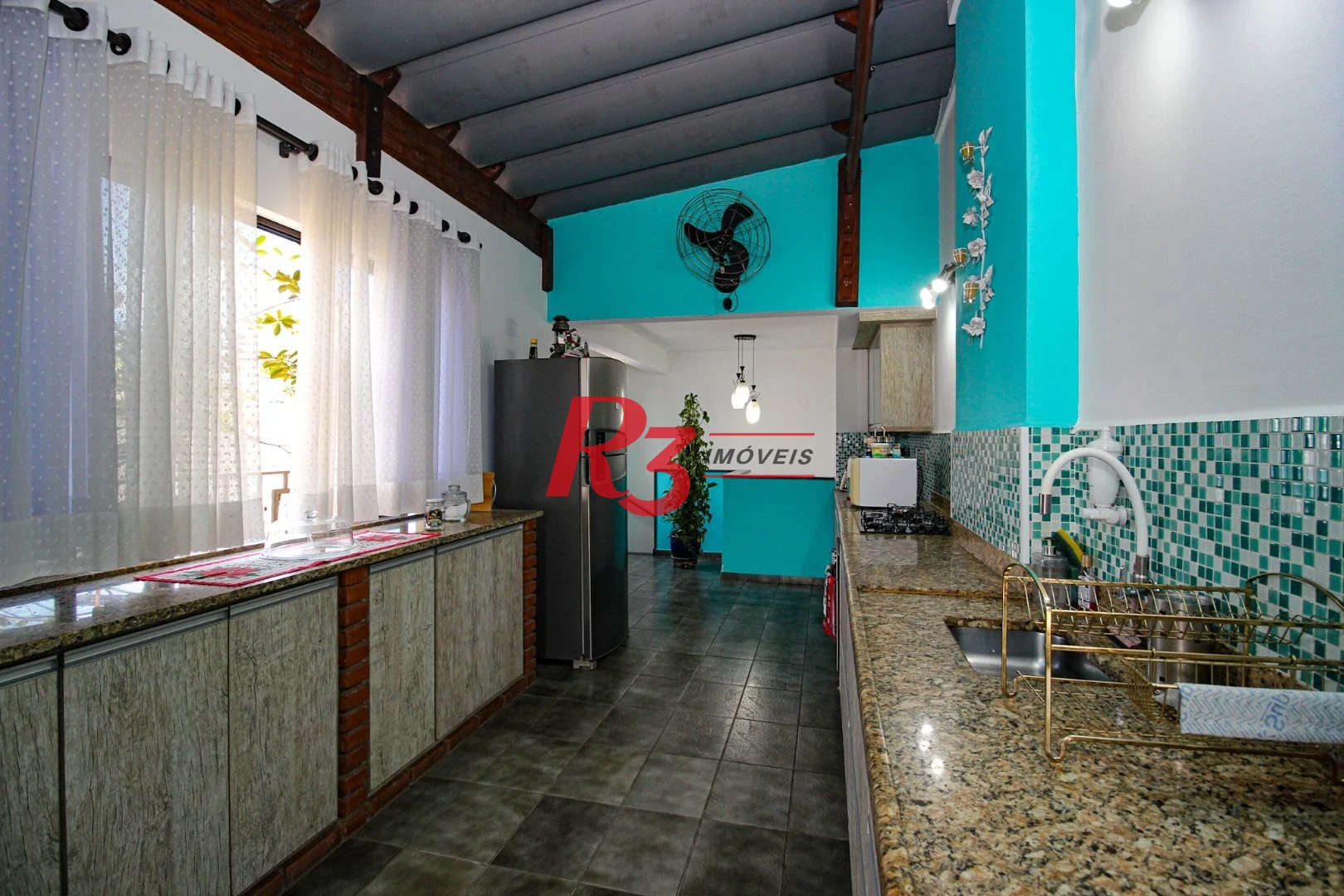 Cobertura com 4 dormitórios à venda, 970 m² por R$ 8.500.000,00 - Gonzaga - Santos/SP