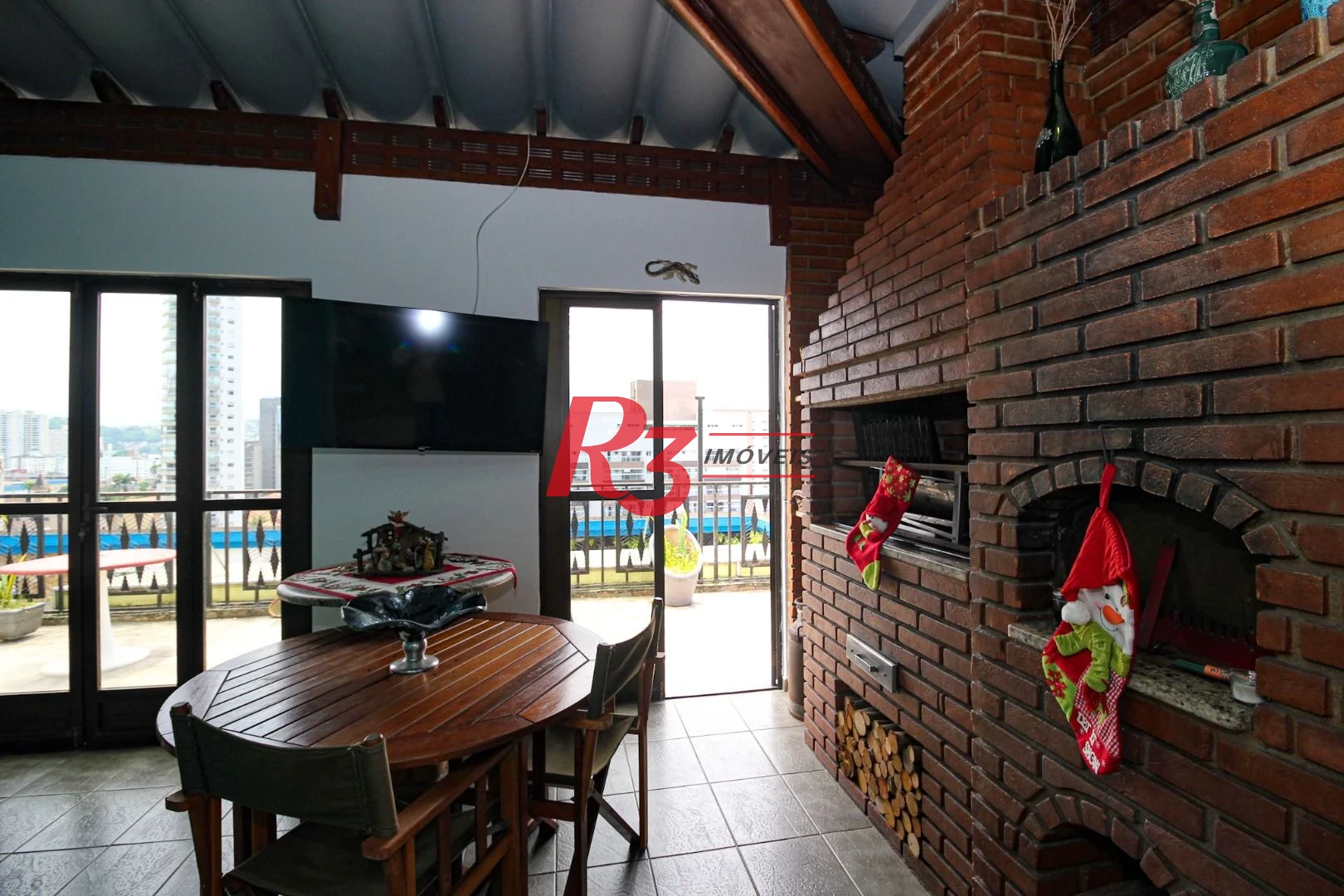 Cobertura com 4 dormitórios à venda, 970 m² por R$ 8.500.000,00 - Gonzaga - Santos/SP