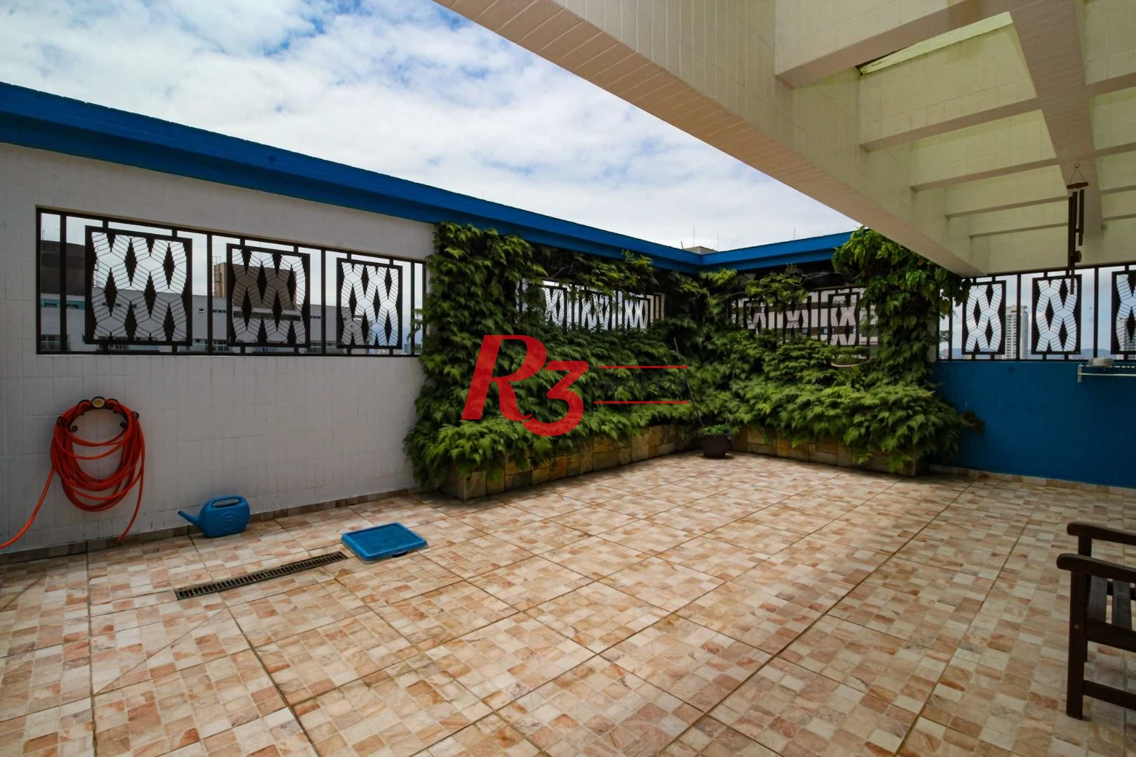 Cobertura com 4 dormitórios à venda, 970 m² por R$ 8.500.000,00 - Gonzaga - Santos/SP