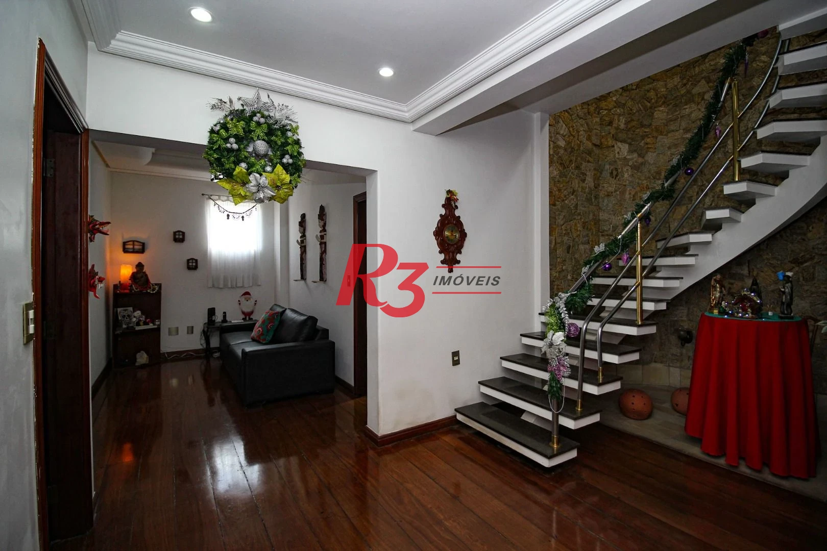 Cobertura com 4 dormitórios à venda, 970 m² por R$ 8.500.000,00 - Gonzaga - Santos/SP