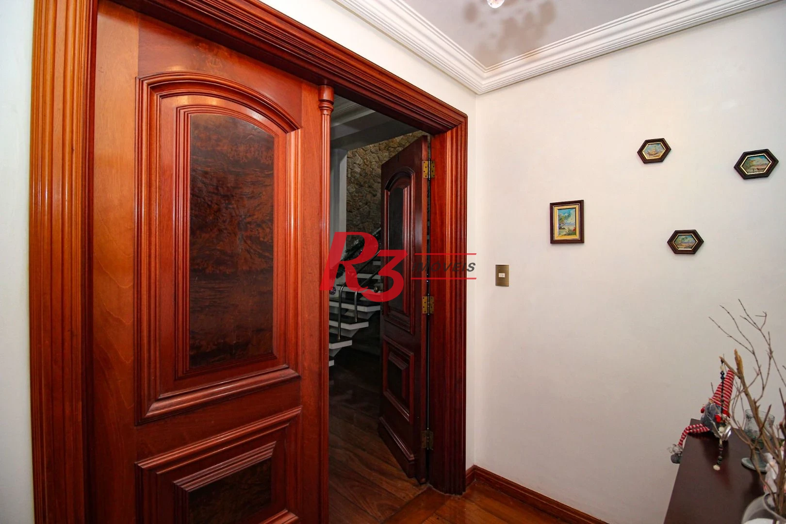 Cobertura com 4 dormitórios à venda, 970 m² por R$ 8.500.000,00 - Gonzaga - Santos/SP