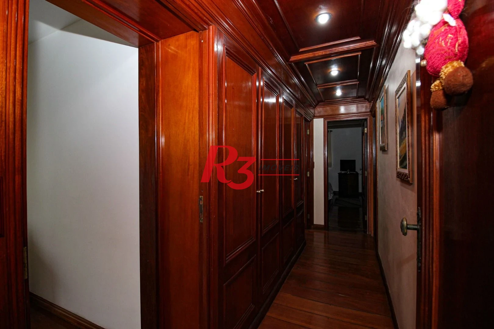 Cobertura com 4 dormitórios à venda, 970 m² por R$ 8.500.000,00 - Gonzaga - Santos/SP