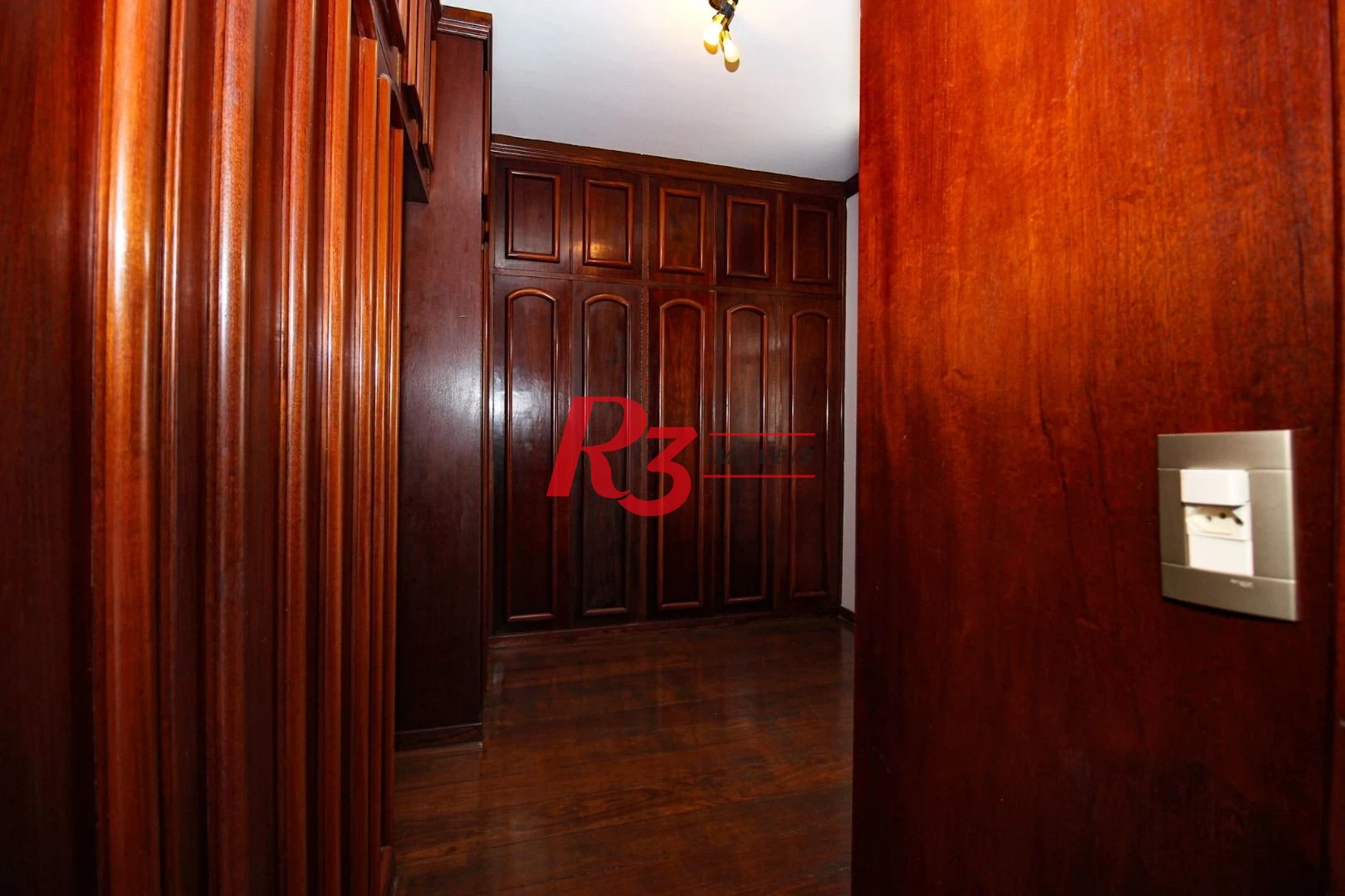 Cobertura com 4 dormitórios à venda, 970 m² por R$ 8.500.000,00 - Gonzaga - Santos/SP