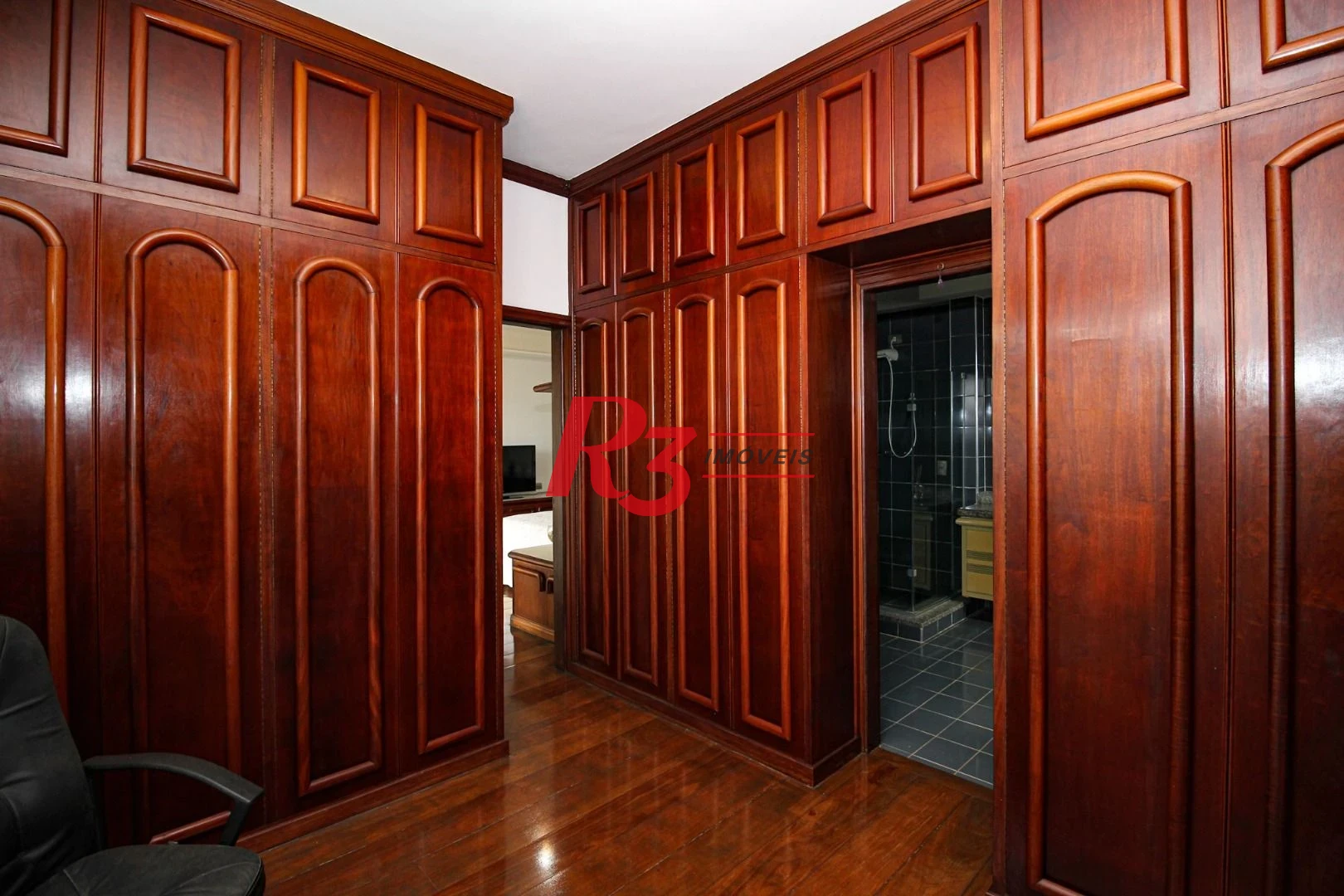 Cobertura com 4 dormitórios à venda, 970 m² por R$ 8.500.000,00 - Gonzaga - Santos/SP