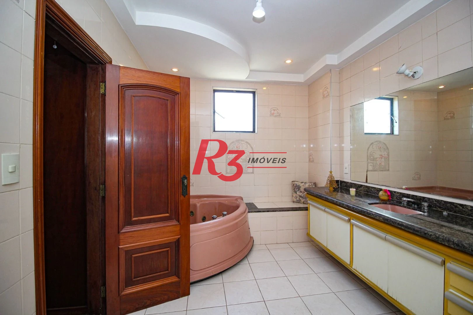 Cobertura com 4 dormitórios à venda, 970 m² por R$ 8.500.000,00 - Gonzaga - Santos/SP
