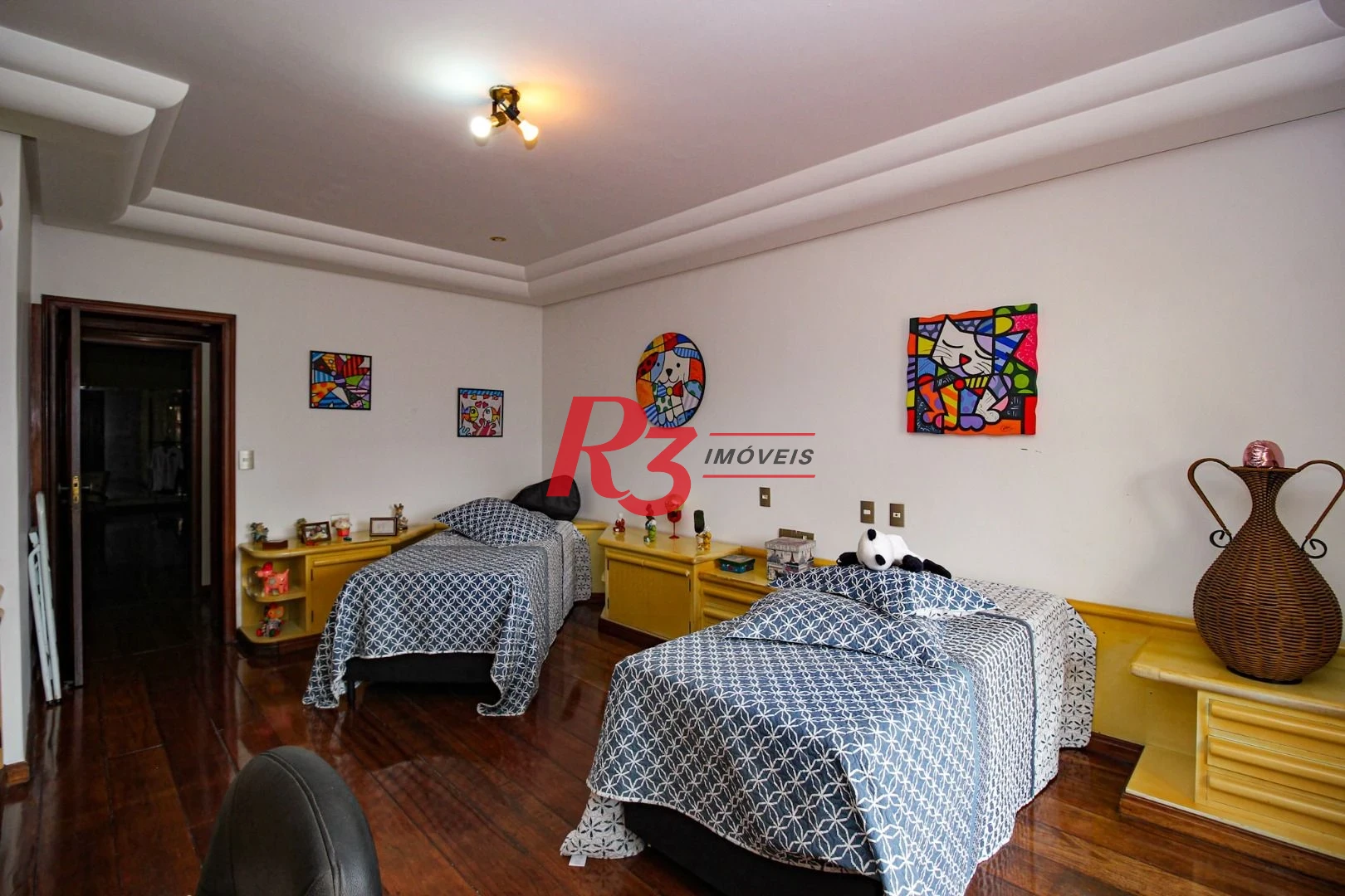 Cobertura com 4 dormitórios à venda, 970 m² por R$ 8.500.000,00 - Gonzaga - Santos/SP