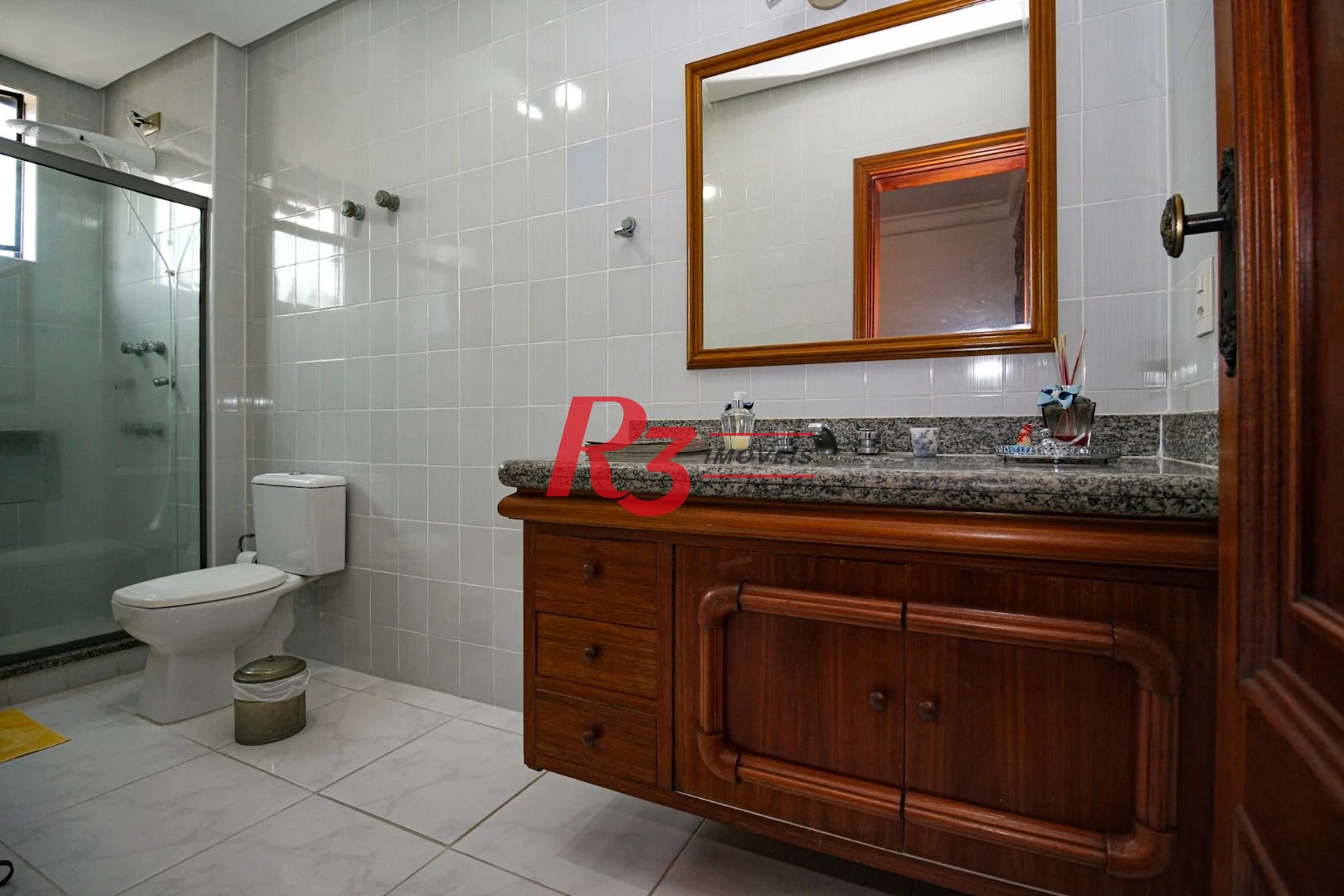 Cobertura com 4 dormitórios à venda, 970 m² por R$ 8.500.000,00 - Gonzaga - Santos/SP