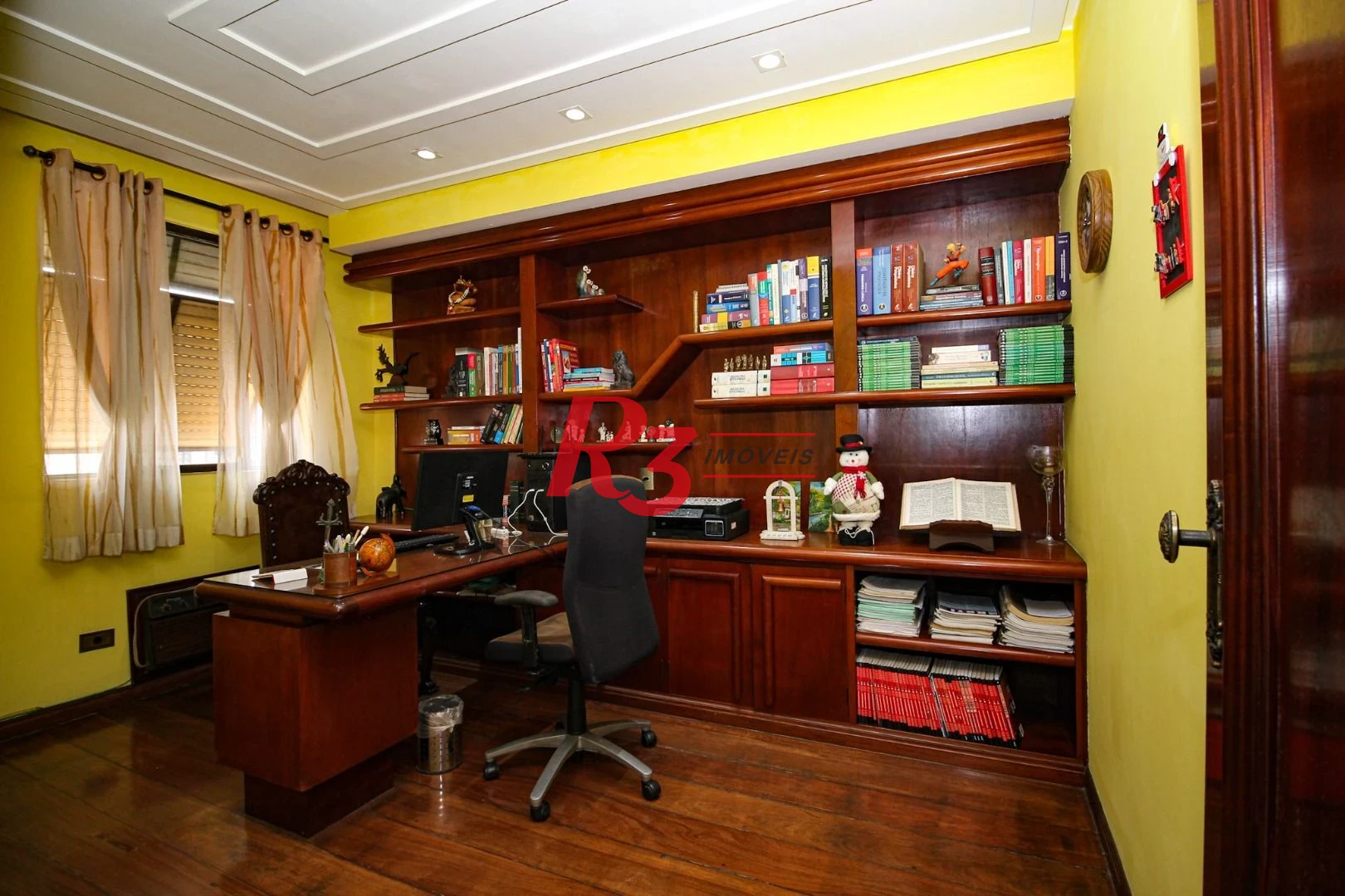 Cobertura com 4 dormitórios à venda, 970 m² por R$ 8.500.000,00 - Gonzaga - Santos/SP