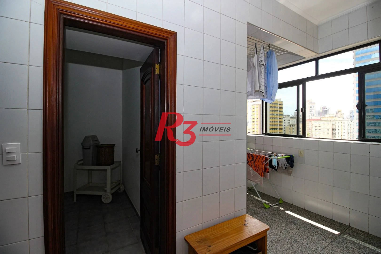 Cobertura com 4 dormitórios à venda, 970 m² por R$ 8.500.000,00 - Gonzaga - Santos/SP