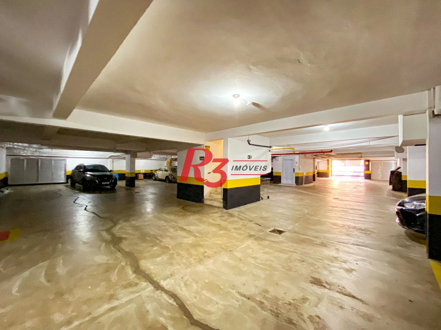Cobertura com 4 dormitórios à venda, 970 m² por R$ 8.500.000,00 - Gonzaga - Santos/SP