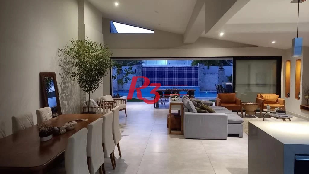 Casa com 6 dormitórios à venda, 400 m² por R$ 3.900.000,00 - Acapulco - Guarujá/SP