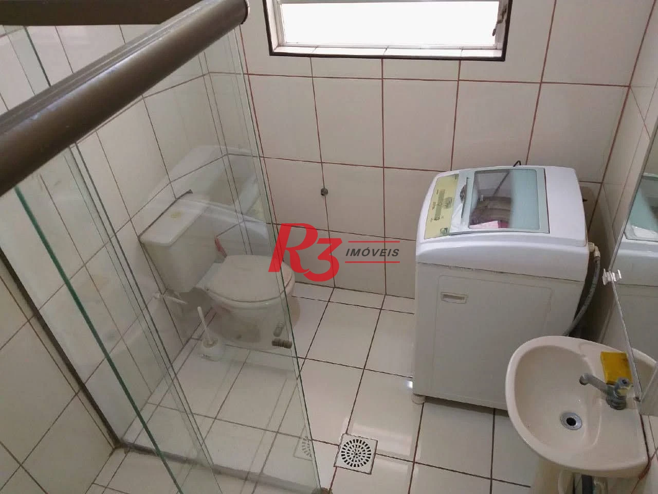 Apartamento com 2 dormitórios à venda, 75 m² por R$ 400.000,00 - Gonzaga - Santos/SP
