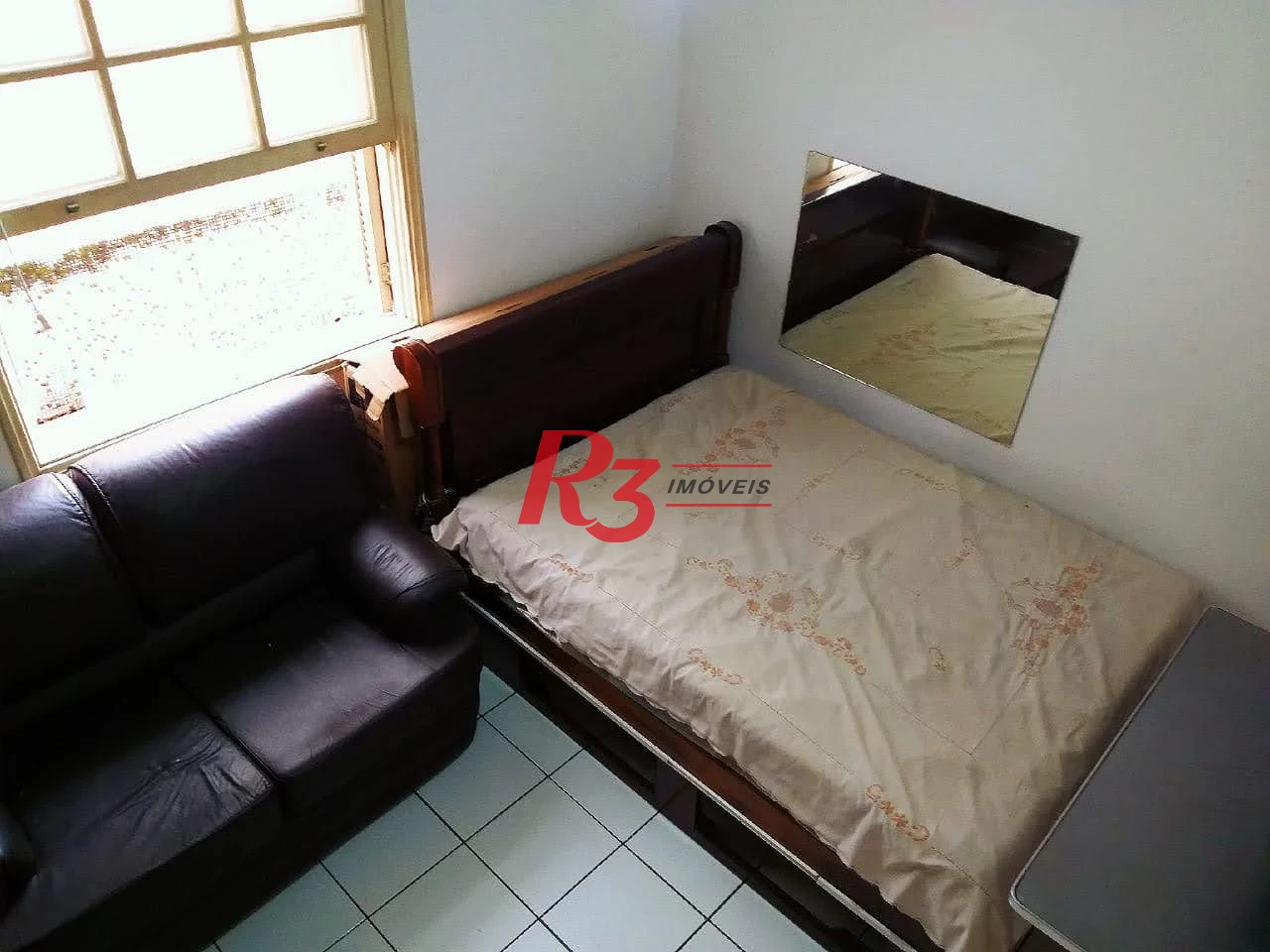 Apartamento com 2 dormitórios à venda, 75 m² por R$ 400.000,00 - Gonzaga - Santos/SP