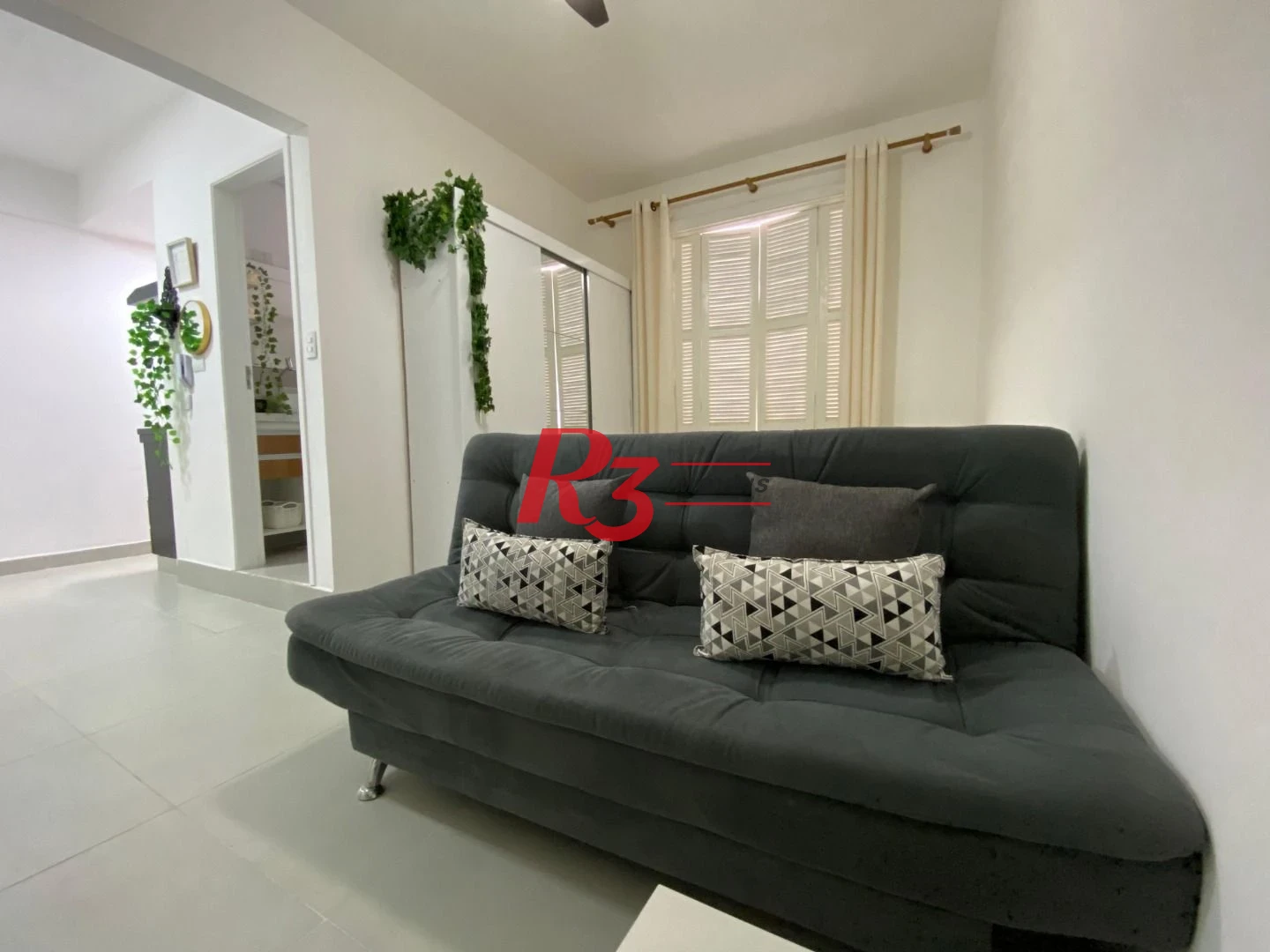 Kitnet com 1 dormitório, 37 m² - venda por R$ 350.000,00 ou aluguel por R$ 3.369,92/mês - Centro - São Vicente/SP