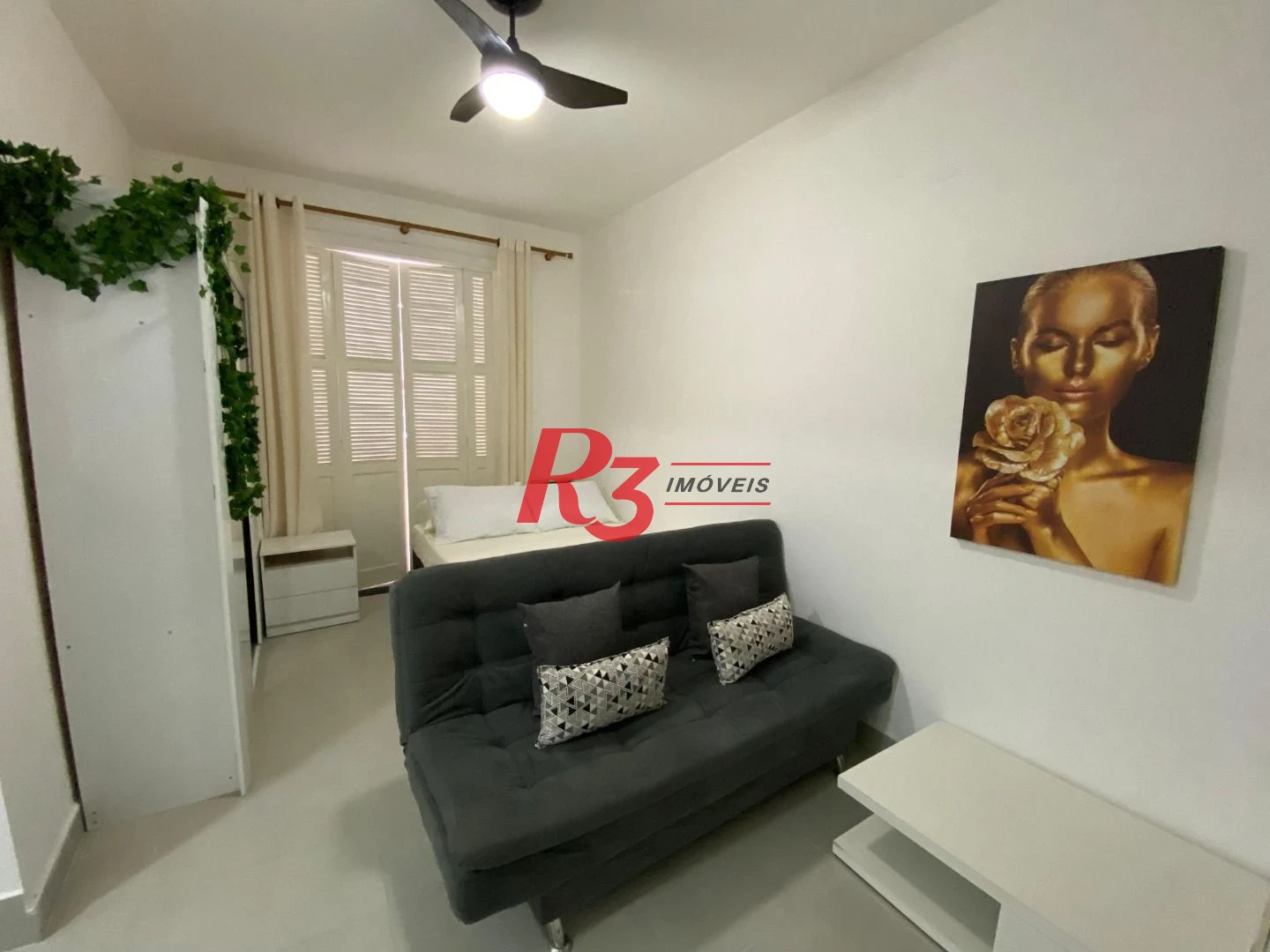 Kitnet com 1 dormitório, 37 m² - venda por R$ 350.000,00 ou aluguel por R$ 3.369,92/mês - Centro - São Vicente/SP