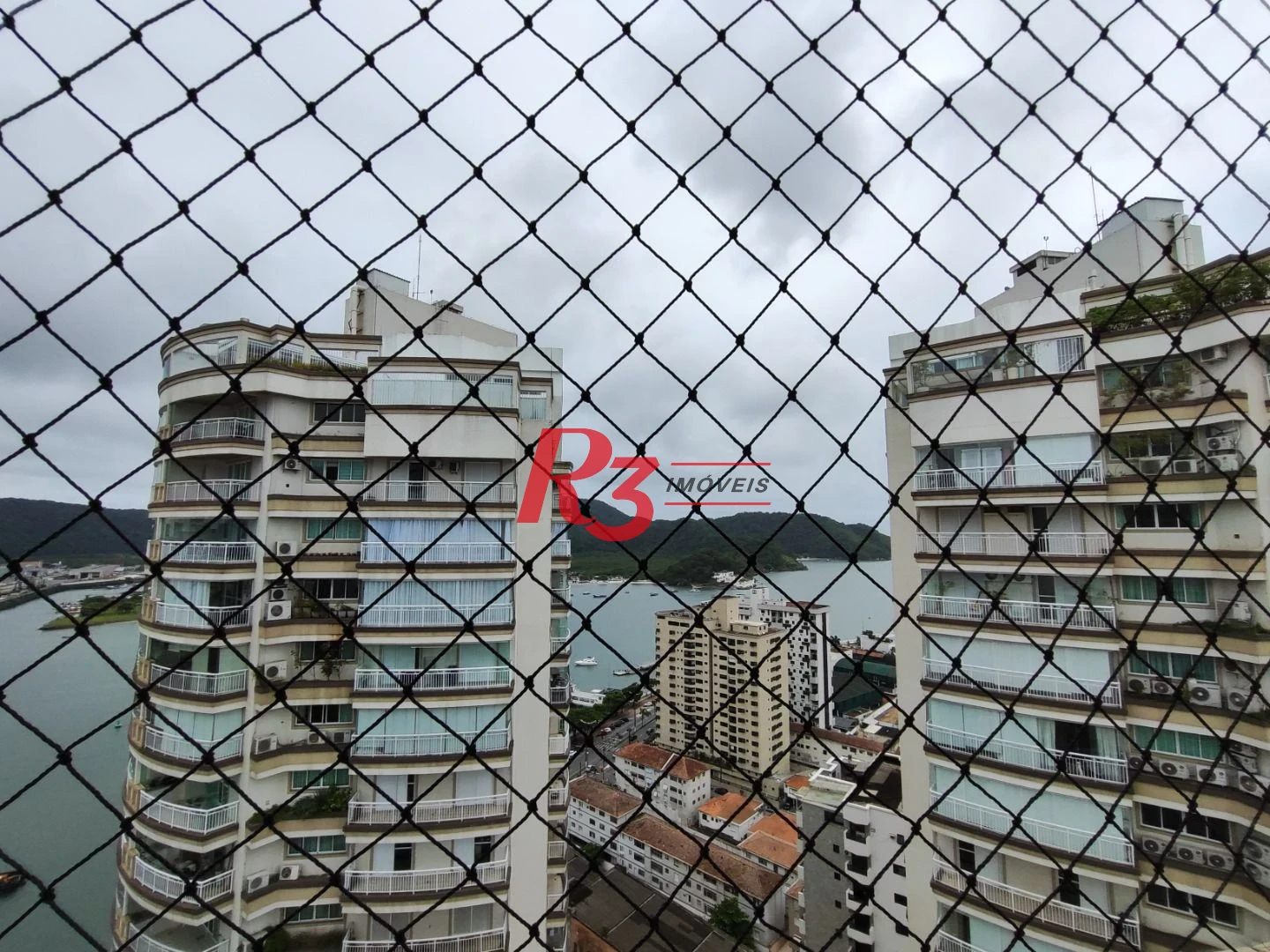 Apartamento com 3 dormitórios à venda, 199 m² por R$ 2.765.000,00 - Ponta da Praia - Santos/SP