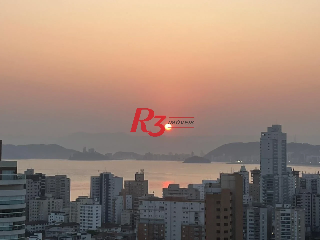 Apartamento com 3 dormitórios à venda, 199 m² por R$ 2.765.000,00 - Ponta da Praia - Santos/SP