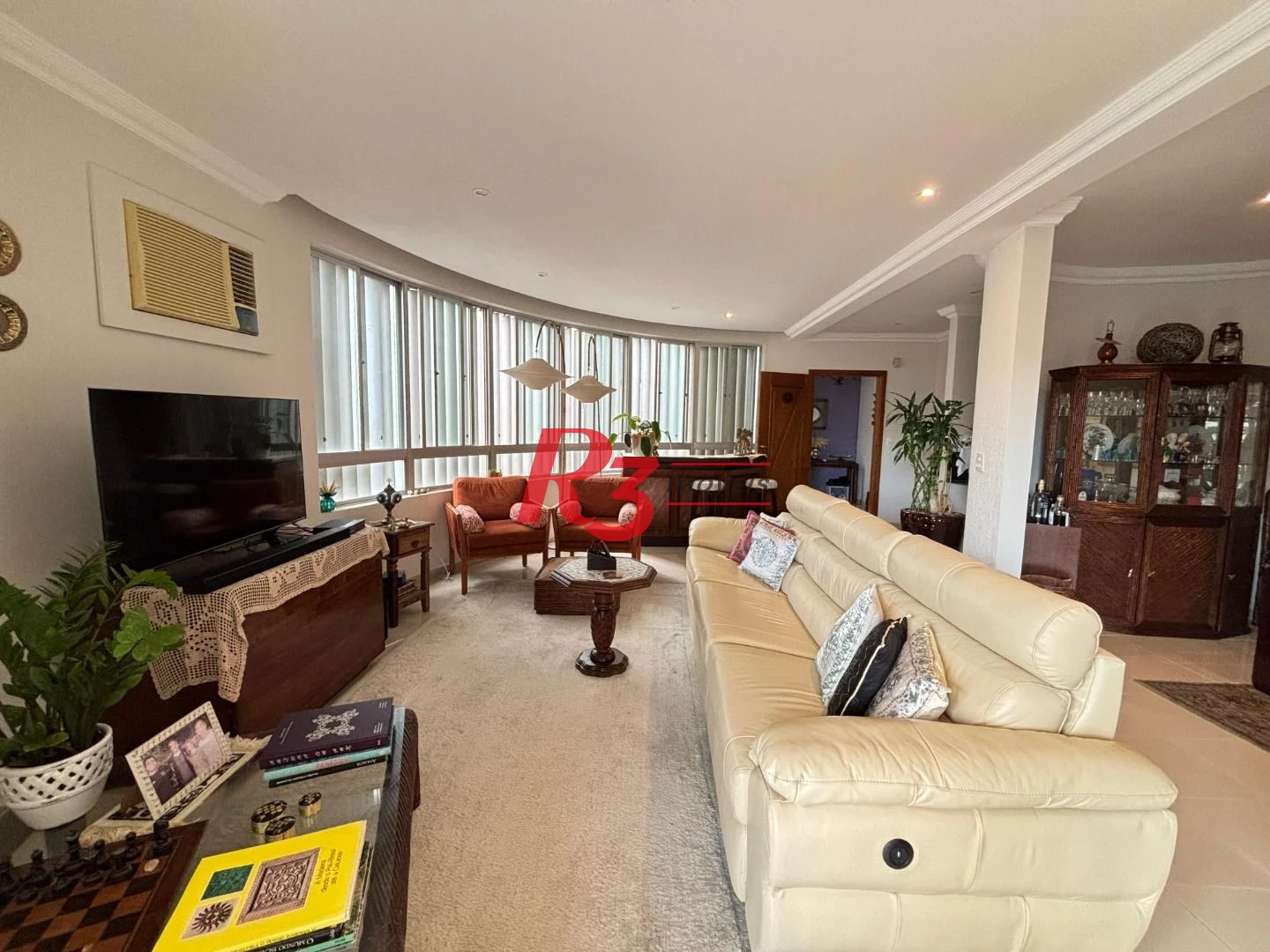 Apartamento com 4 dormitórios à venda, 156 m² por R$ 1.700.000,00 - Pompéia - Santos/SP