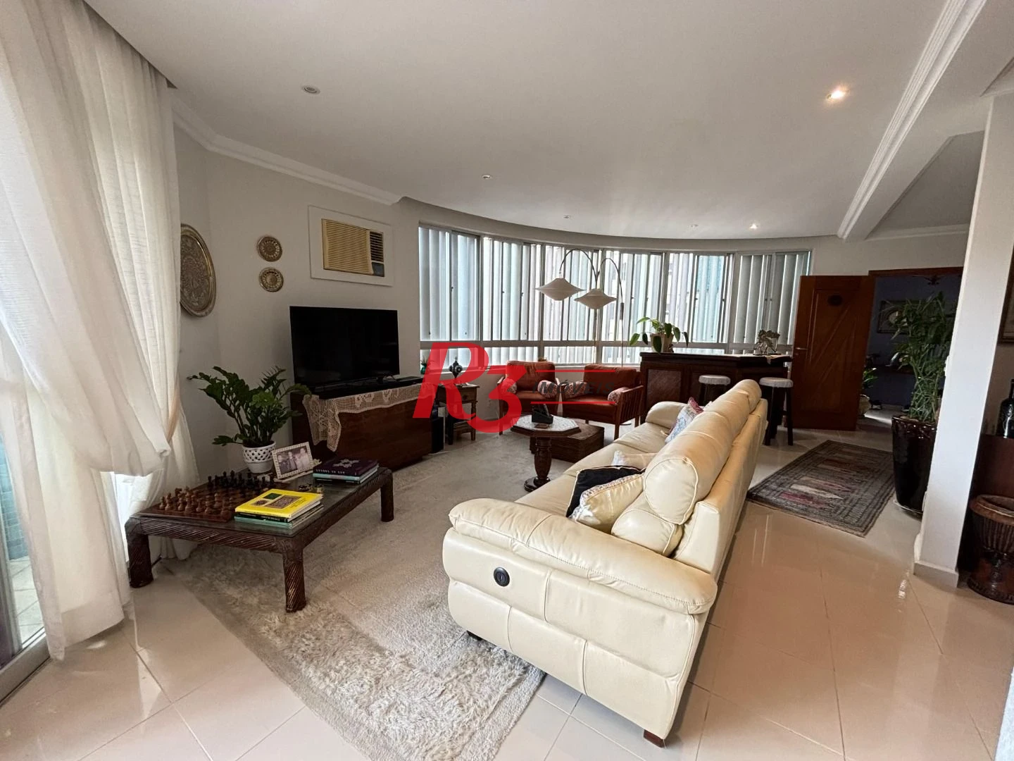 Apartamento com 4 dormitórios à venda, 156 m² por R$ 1.700.000,00 - Pompéia - Santos/SP