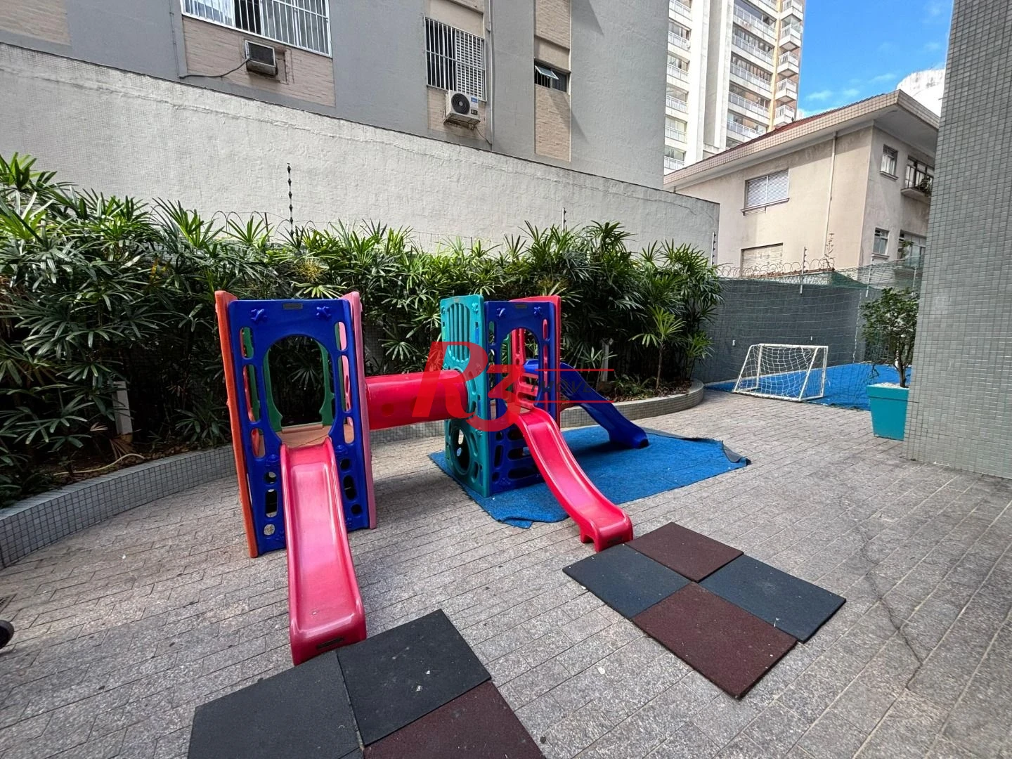 Apartamento com 4 dormitórios à venda, 156 m² por R$ 1.700.000,00 - Pompéia - Santos/SP