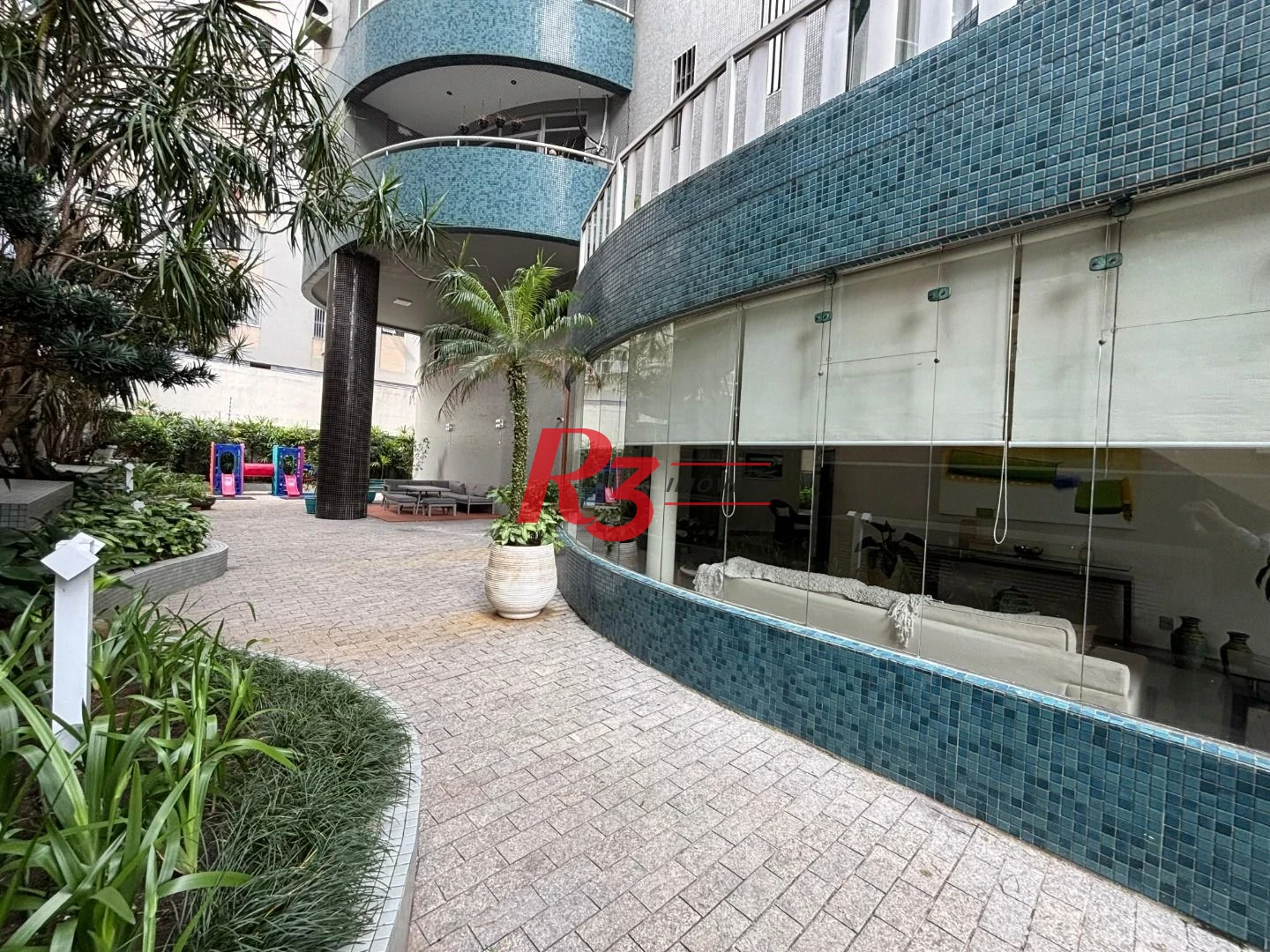 Apartamento com 4 dormitórios à venda, 156 m² por R$ 1.700.000,00 - Pompéia - Santos/SP
