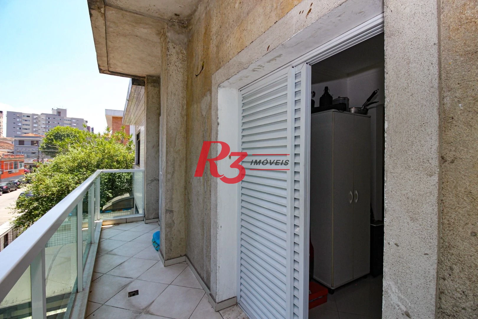 Sobrado com 3 dormitórios à venda, 250 m² por R$ 1.400.000,00 - Campo Grande - Santos/SP