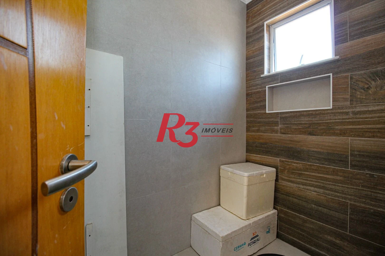 Sobrado com 3 dormitórios à venda, 250 m² por R$ 1.400.000,00 - Campo Grande - Santos/SP
