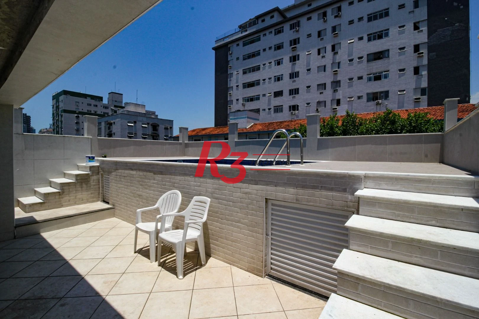 Sobrado com 3 dormitórios à venda, 250 m² por R$ 1.400.000,00 - Campo Grande - Santos/SP