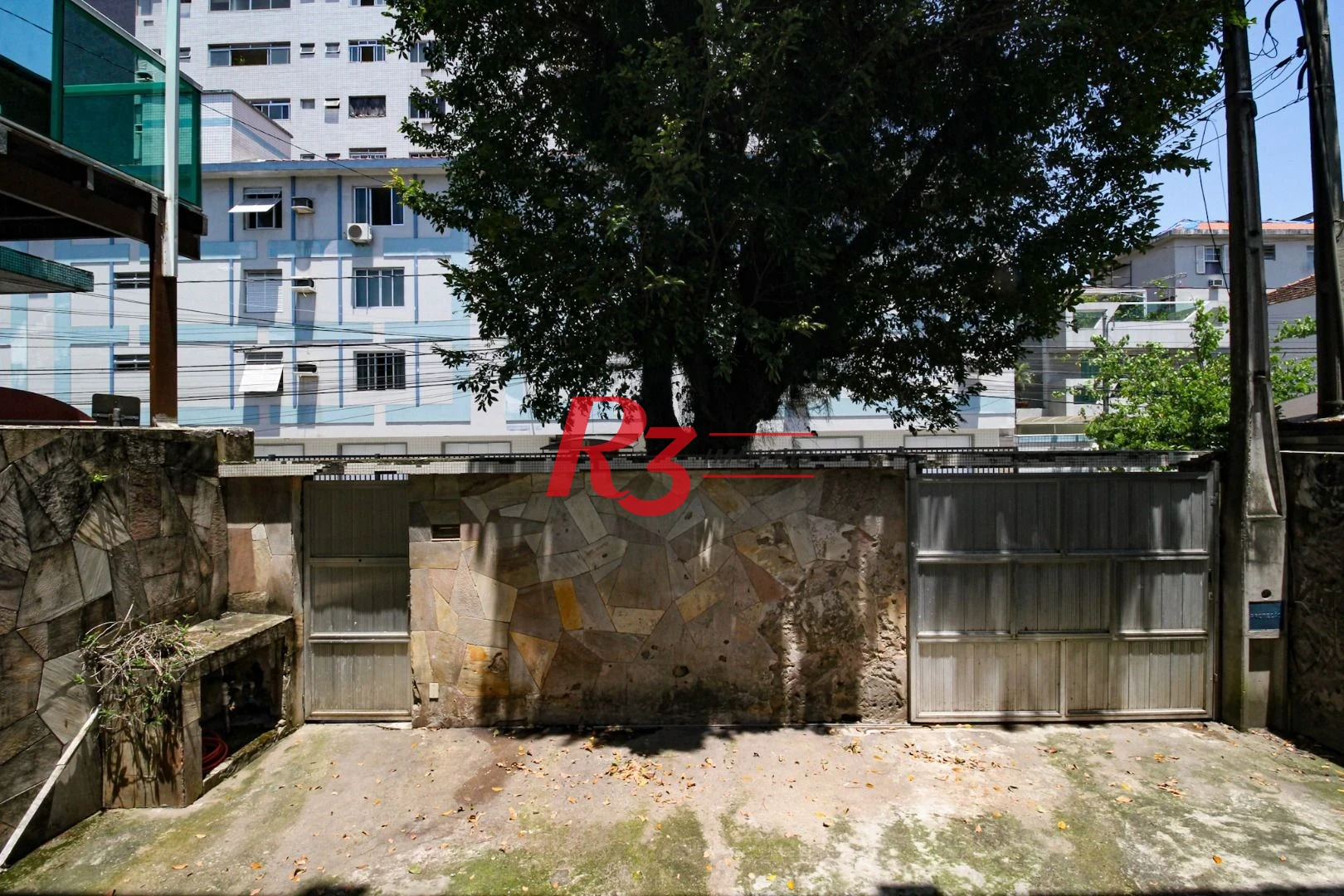 Sobrado com 3 dormitórios à venda, 250 m² por R$ 1.400.000,00 - Campo Grande - Santos/SP