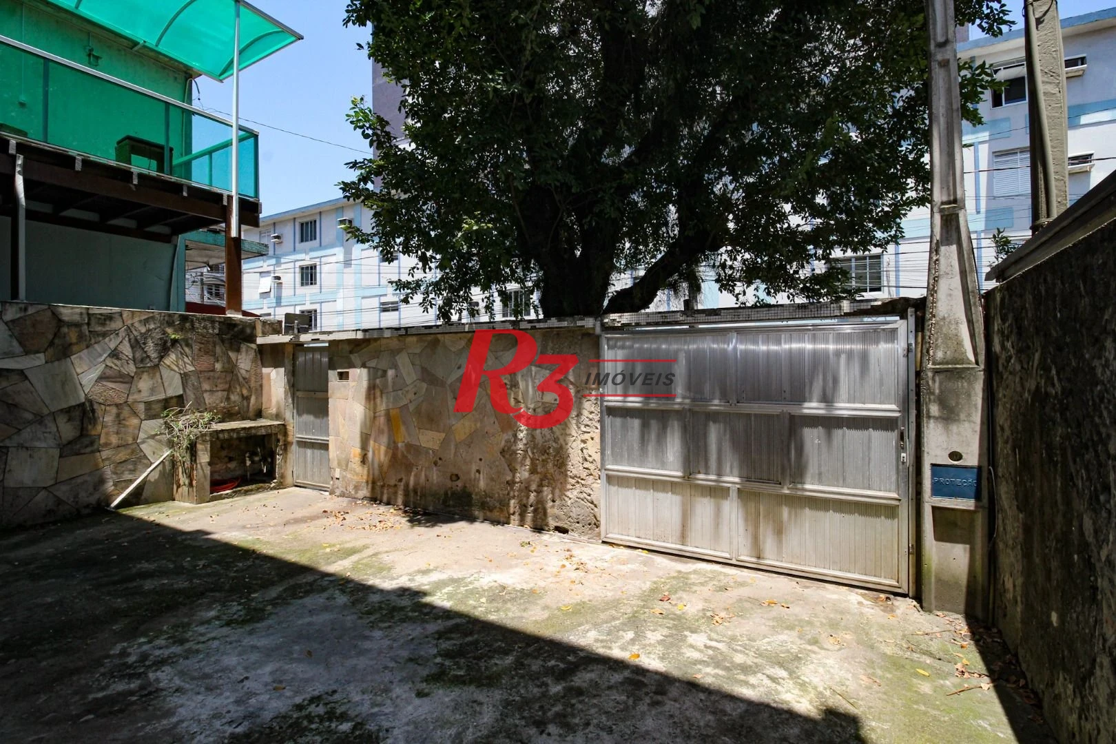 Sobrado com 3 dormitórios à venda, 250 m² por R$ 1.400.000,00 - Campo Grande - Santos/SP