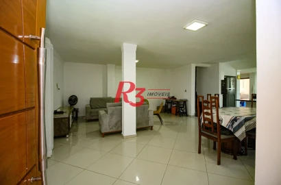 Sobrado com 3 dormitórios à venda, 250 m² por R$ 1.400.000,00 - Campo Grande - Santos/SP