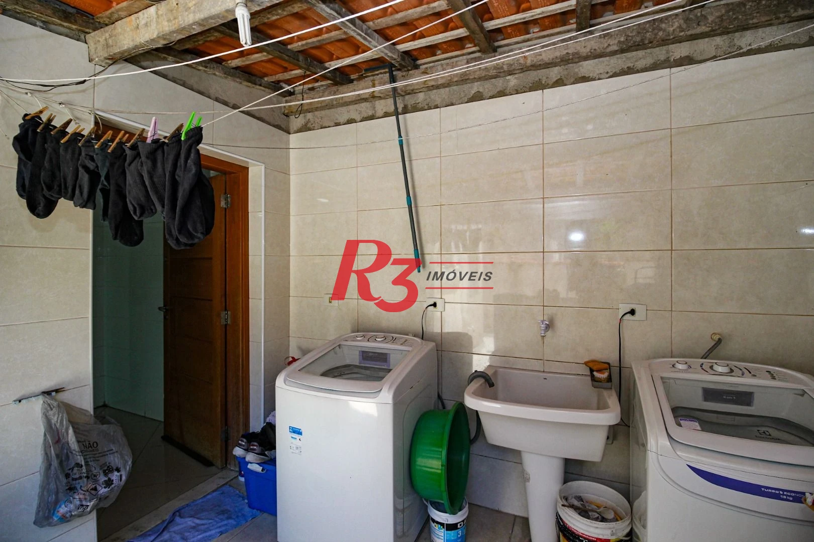 Sobrado com 3 dormitórios à venda, 250 m² por R$ 1.400.000,00 - Campo Grande - Santos/SP