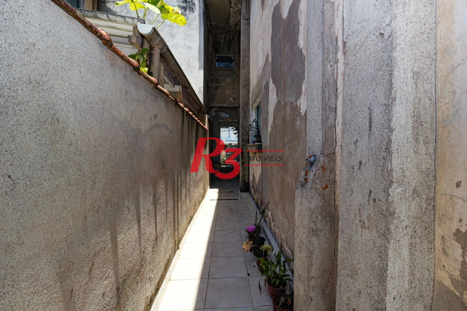 Sobrado com 3 dormitórios à venda, 250 m² por R$ 1.400.000,00 - Campo Grande - Santos/SP