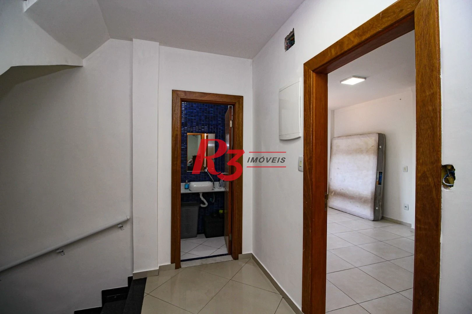 Sobrado com 3 dormitórios à venda, 250 m² por R$ 1.400.000,00 - Campo Grande - Santos/SP