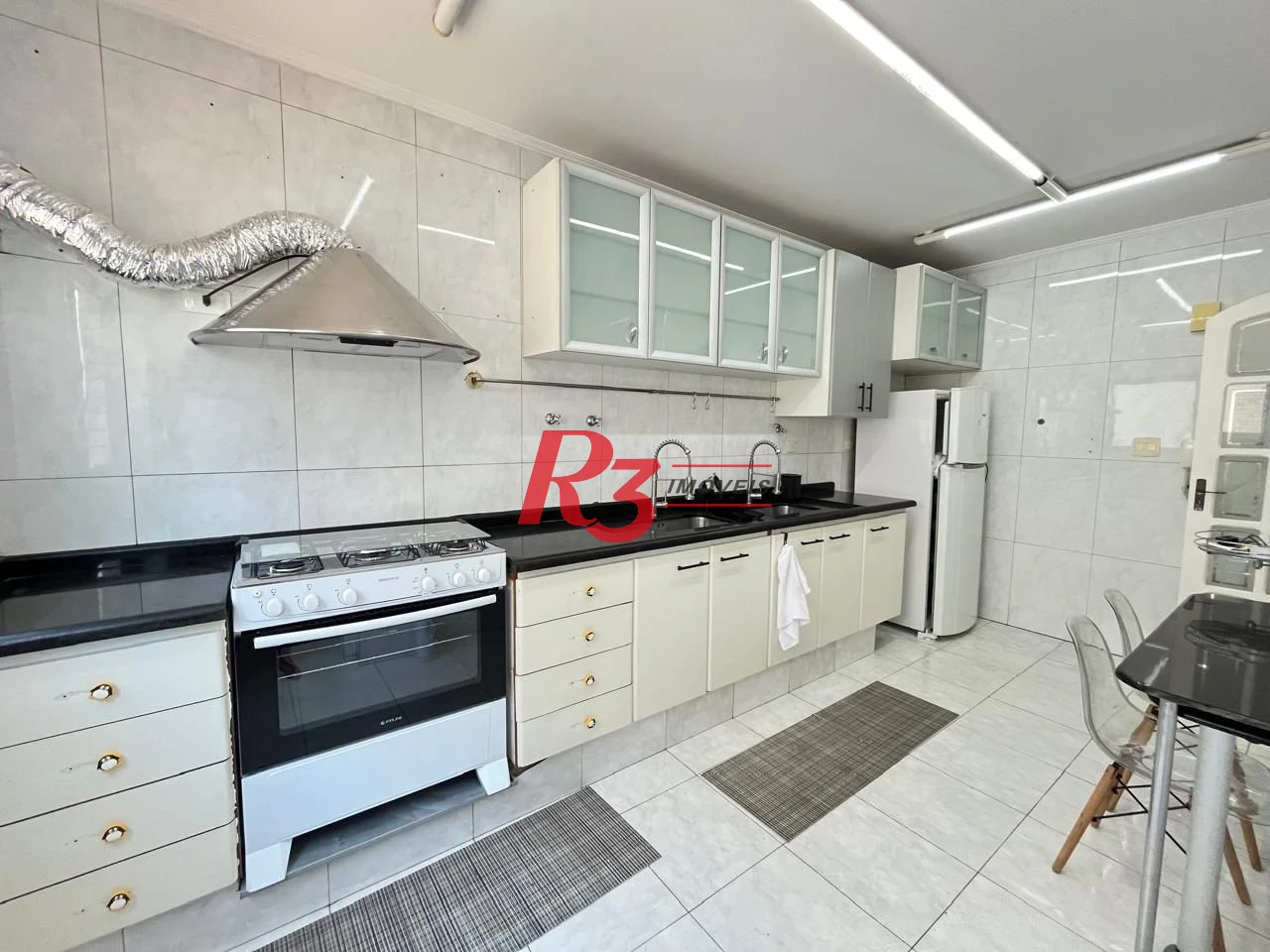 Apartamento à venda, 130 m² por R$ 900.000,00 - Encruzilhada - Santos/SP
