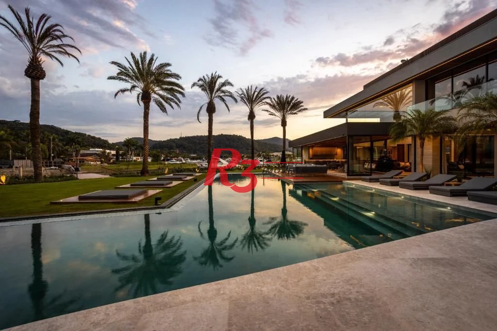 Casa com 7 dormitórios à venda, 1400 m² por R$ 45.000.000,00 - Balneario Praia do Perequê - Guarujá/SP