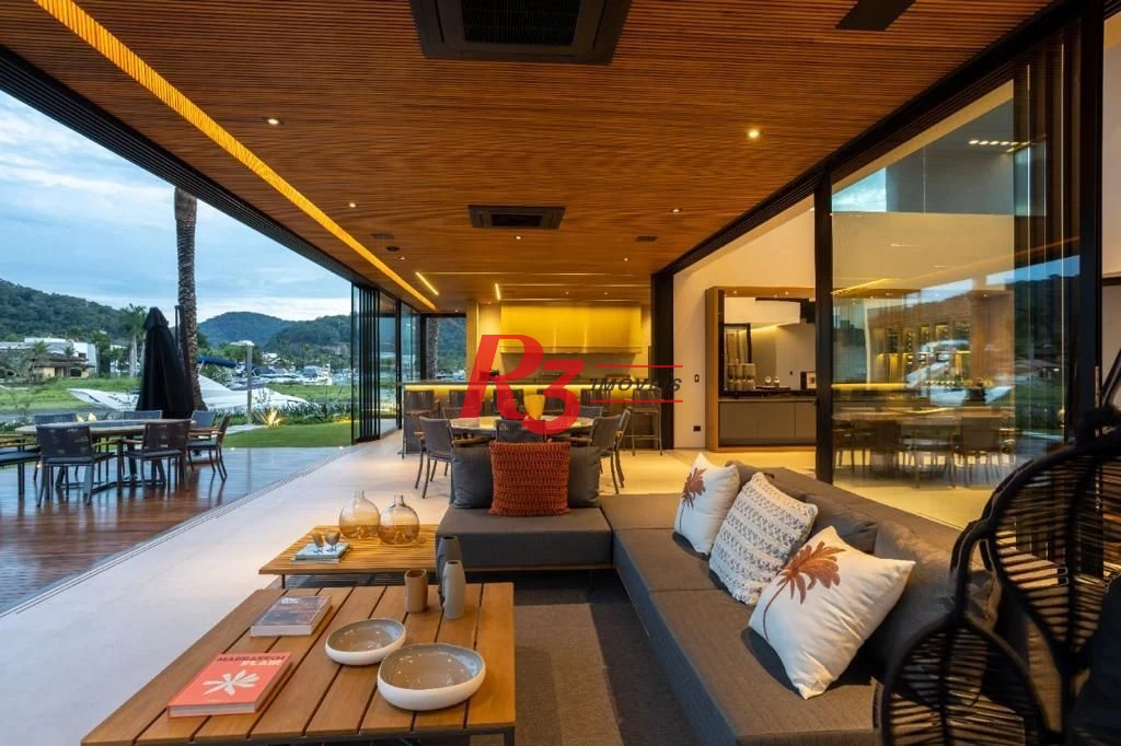 Casa com 7 dormitórios à venda, 1400 m² por R$ 45.000.000,00 - Balneario Praia do Perequê - Guarujá/SP