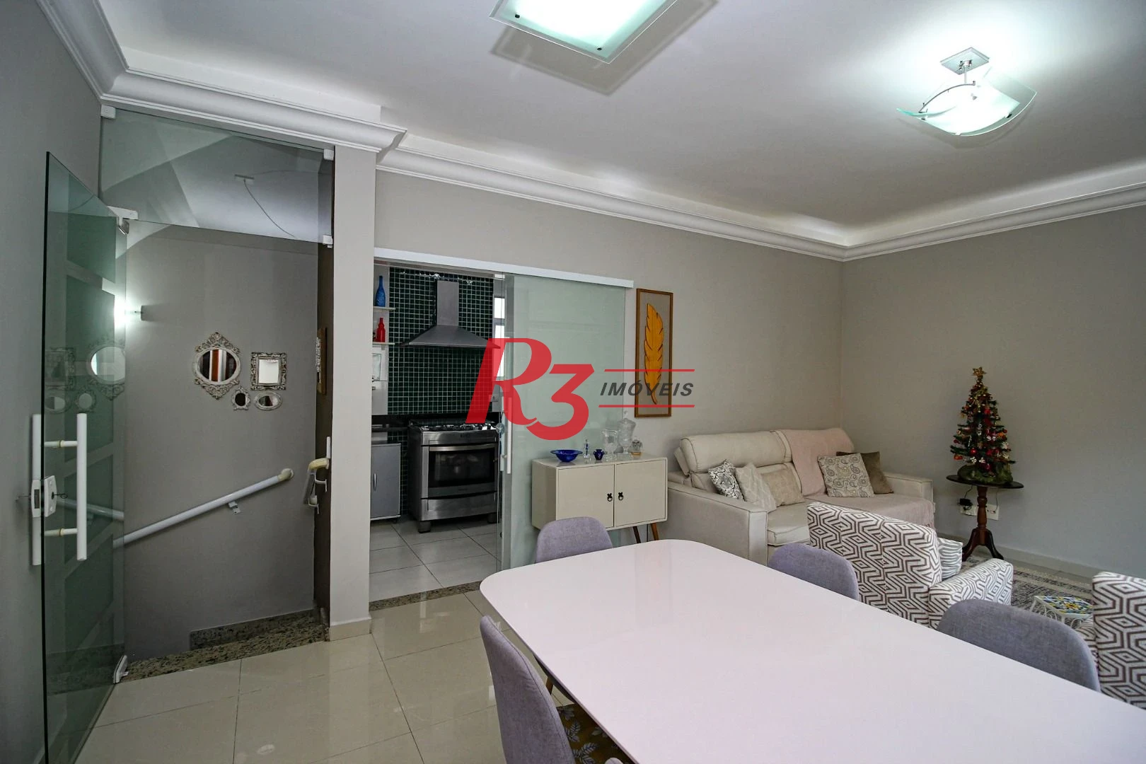 Casa com 3 dormitórios à venda, 136 m² por R$ 1.150.000,00 - Gonzaga - Santos/SP