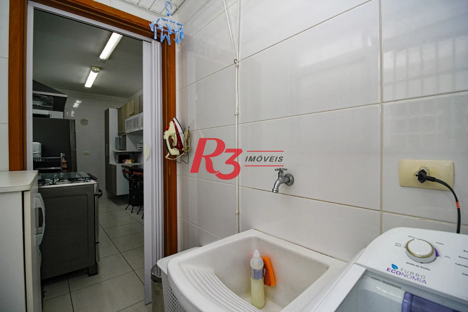 Casa com 3 dormitórios à venda, 136 m² por R$ 1.150.000,00 - Gonzaga - Santos/SP