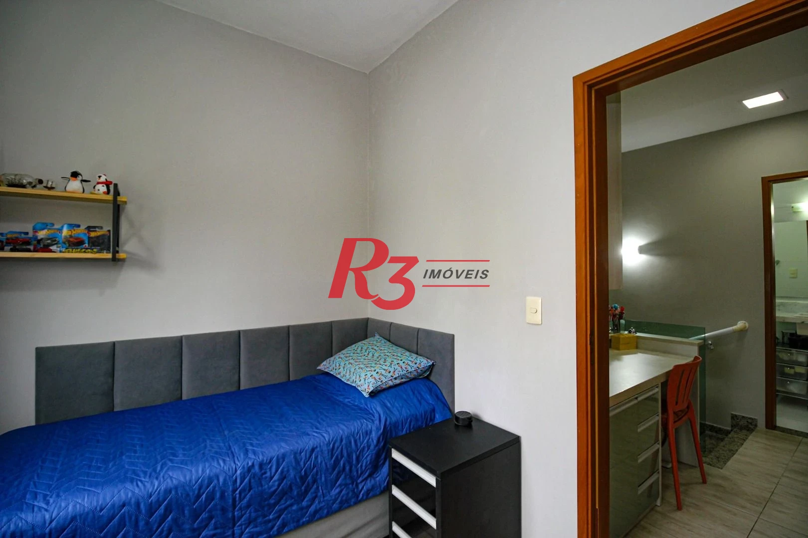 Casa com 3 dormitórios à venda, 136 m² por R$ 1.150.000,00 - Gonzaga - Santos/SP