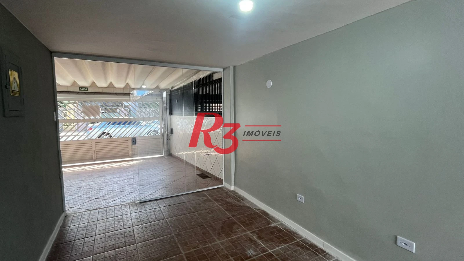 Casa com 3 dormitórios à venda, 171 m² por R$ 900.000,00 - Ponta da Praia - Santos/SP