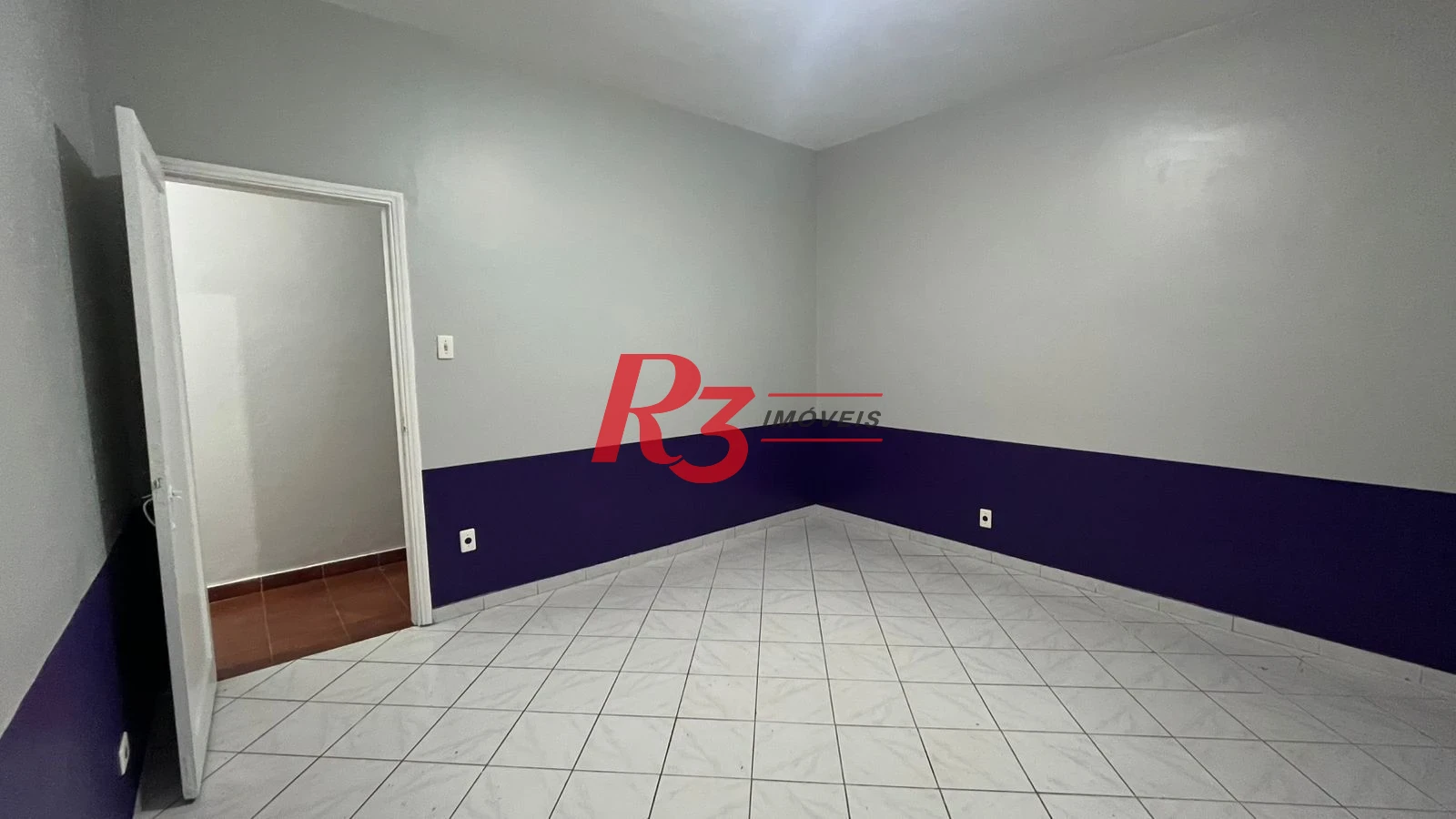 Casa com 3 dormitórios à venda, 171 m² por R$ 900.000,00 - Ponta da Praia - Santos/SP