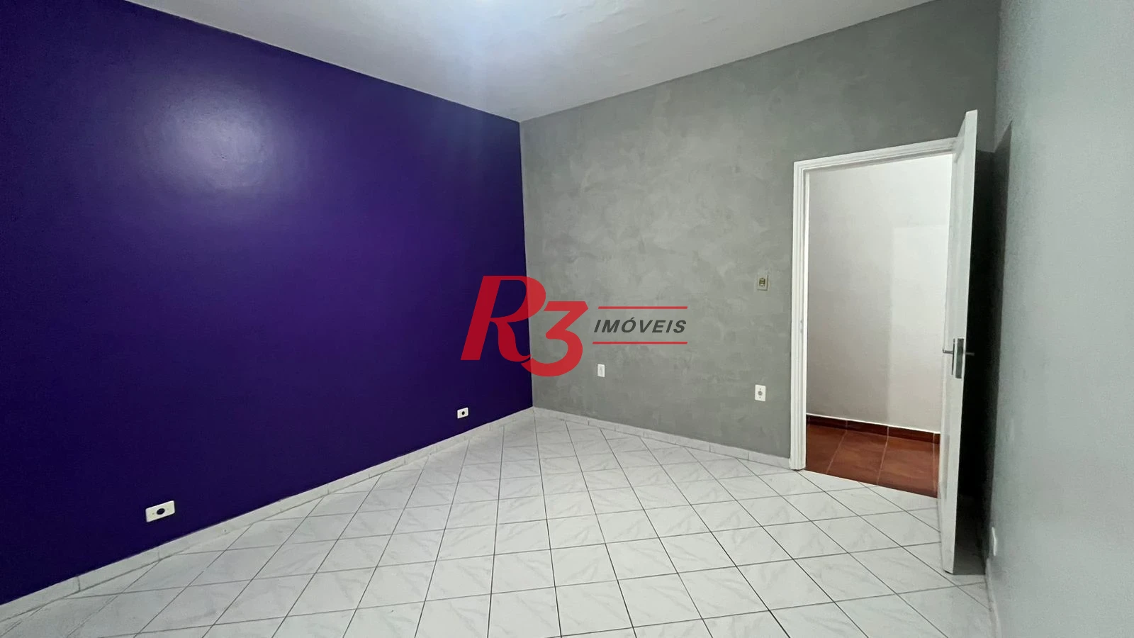 Casa com 3 dormitórios à venda, 171 m² por R$ 900.000,00 - Ponta da Praia - Santos/SP