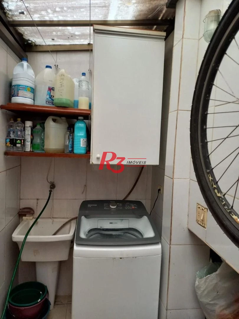 Village com 3 dormitórios à venda, 100 m² por R$ 620.000,00 - Macuco - Santos/SP