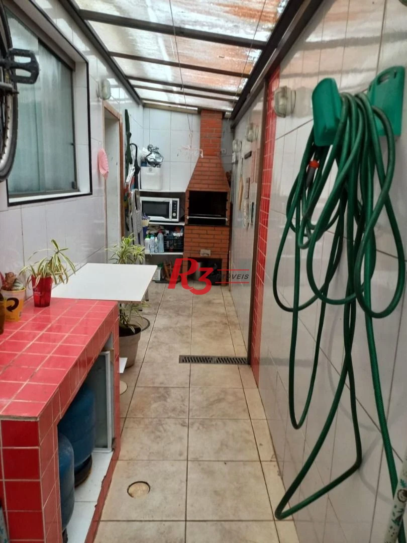 Village com 3 dormitórios à venda, 100 m² por R$ 620.000,00 - Macuco - Santos/SP