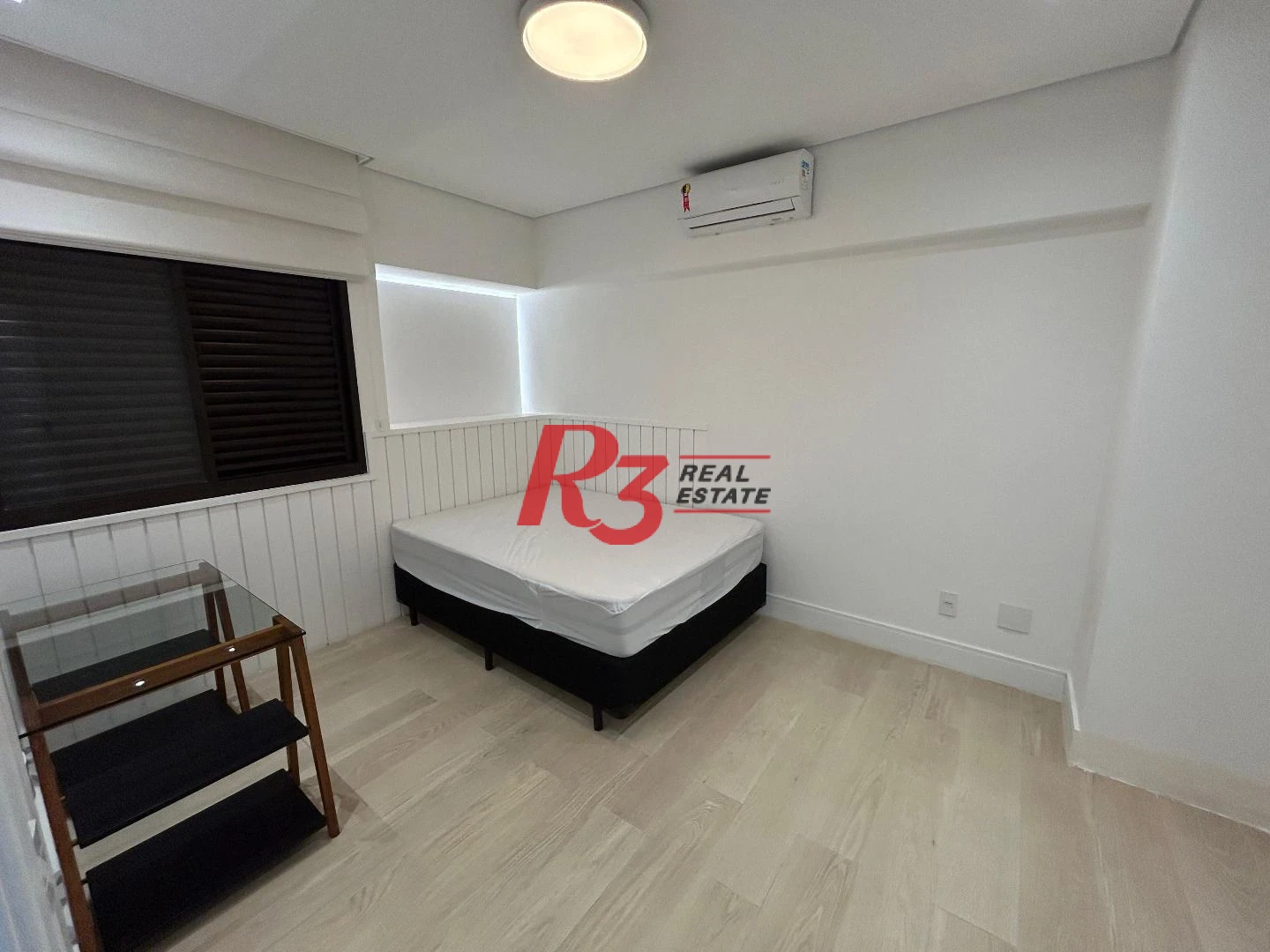 Apartamento com 3 dormitórios à venda, 189 m² por R$ 1.800.000,00 - Gonzaga - Santos/SP