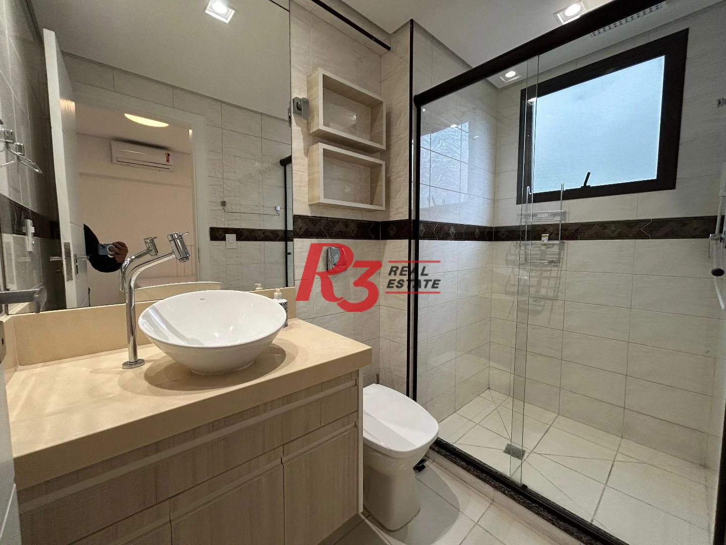 Apartamento com 3 dormitórios à venda, 189 m² por R$ 1.800.000,00 - Gonzaga - Santos/SP