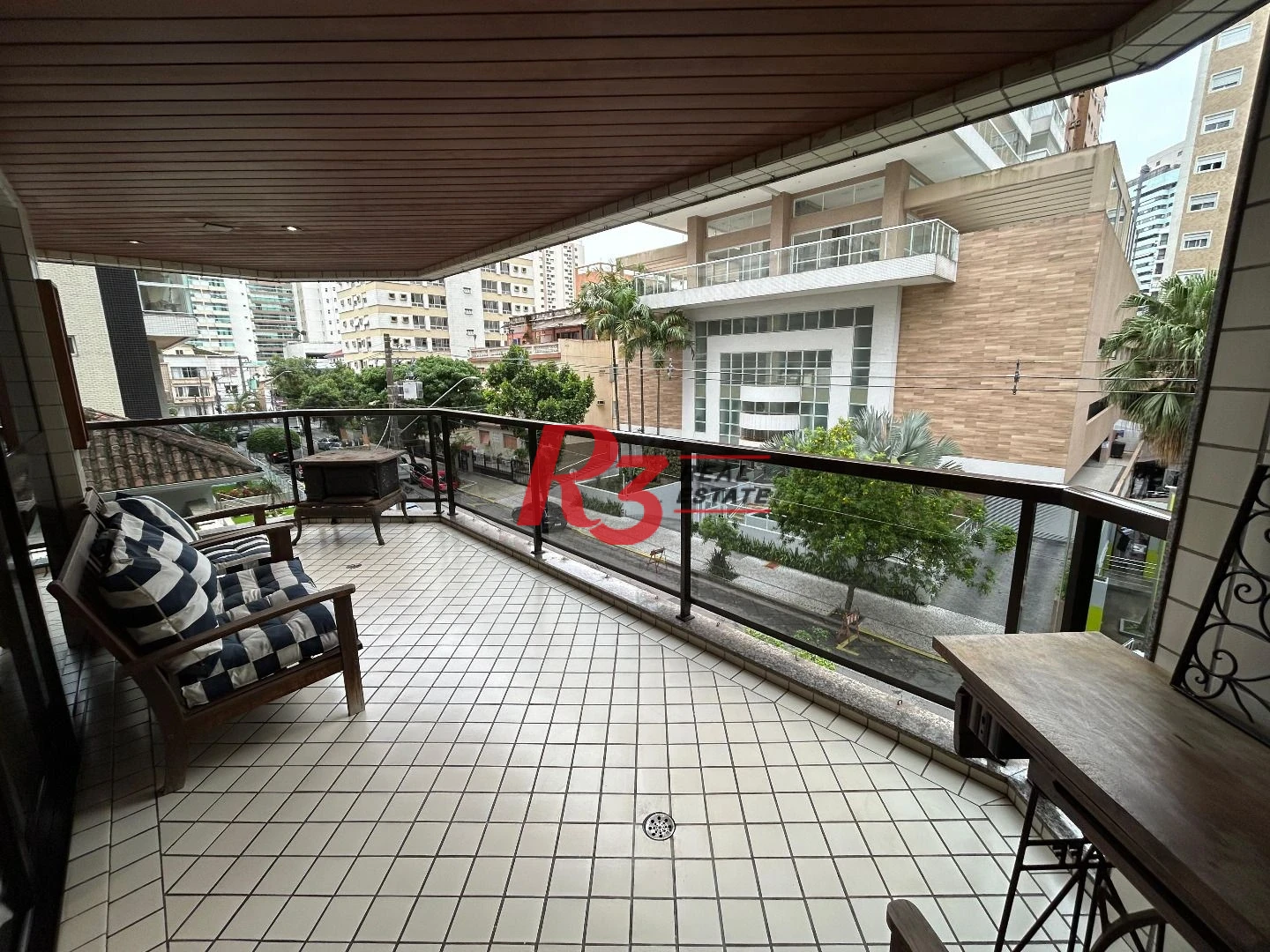 Apartamento com 3 dormitórios à venda, 189 m² por R$ 1.800.000,00 - Gonzaga - Santos/SP