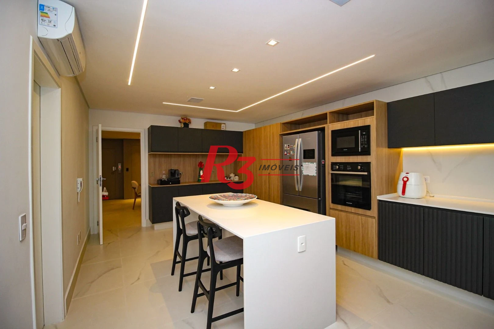 Apartamento com 4 dormitórios à venda, 320 m² por R$ 3.800.000,00 - Boqueirão - Santos/SP