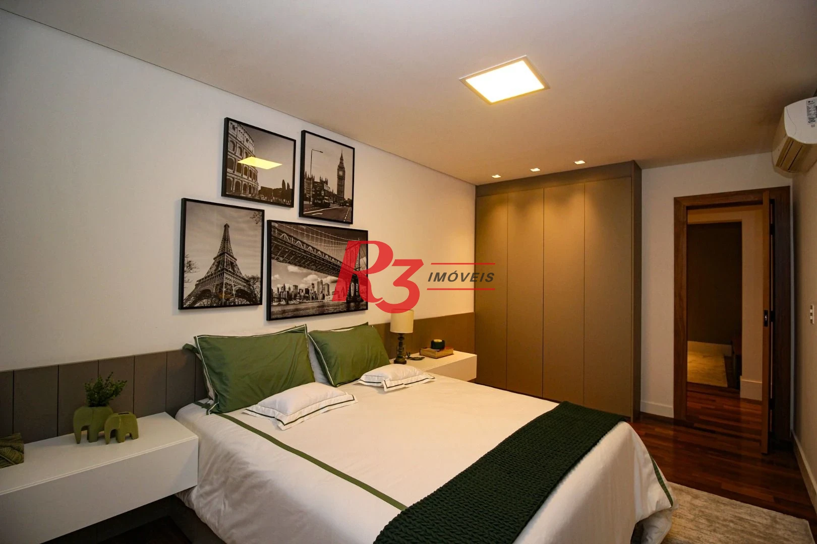 Apartamento com 4 dormitórios à venda, 320 m² por R$ 3.800.000,00 - Boqueirão - Santos/SP